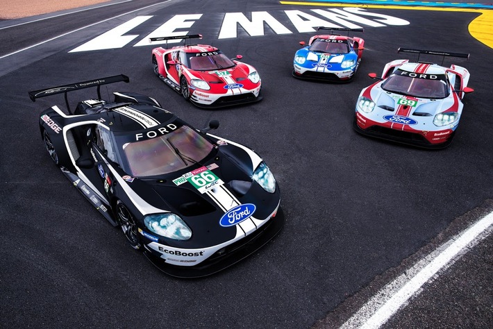 ford wuerdigt die 24 stunden von le mans mit rennwagen in historischen farben - Ford würdigt die 24 Stunden von Le Mans mit Rennwagen in historischen Farben