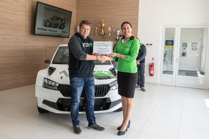 skoda motorsport beginnt mit der auslieferung des neuen skoda fabia r5 evo - SKODA Motorsport beginnt mit der Auslieferung des neuen SKODA FABIA R5 evo